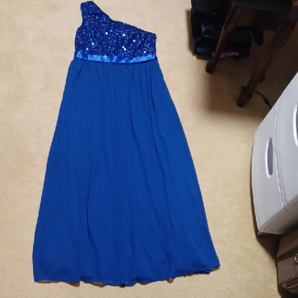 Blue One-Shoulder Sequin Gown